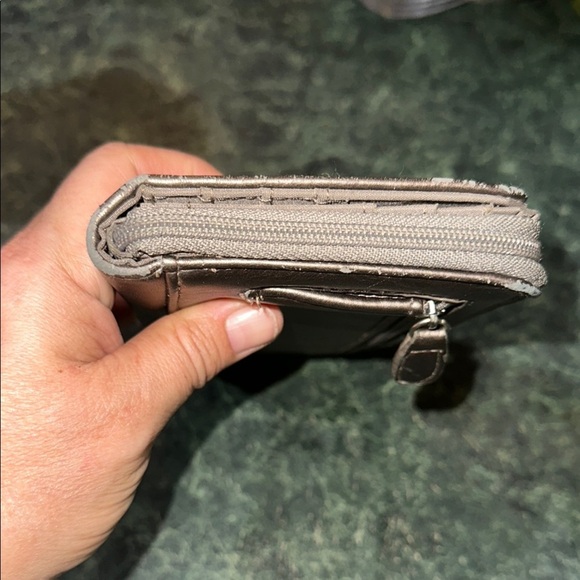 Etienne Aigner DELTA style 2421X Metallic Brown Zip Around Wallet - Picture 11 of 16